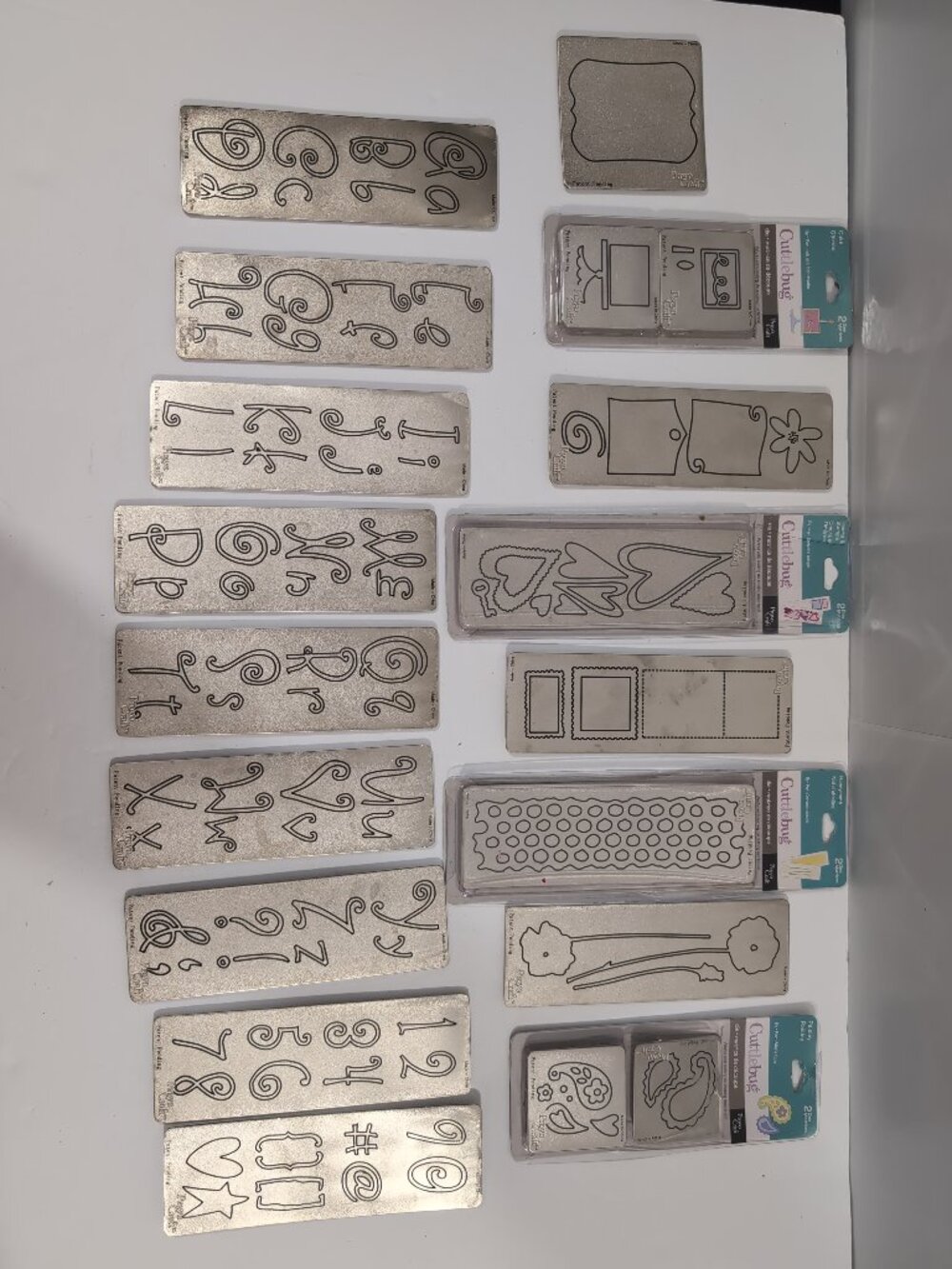 Provo Craft Cuttlebug Set Of 19 Metal Cutting Dies Scrapbooking Cards Alphabet